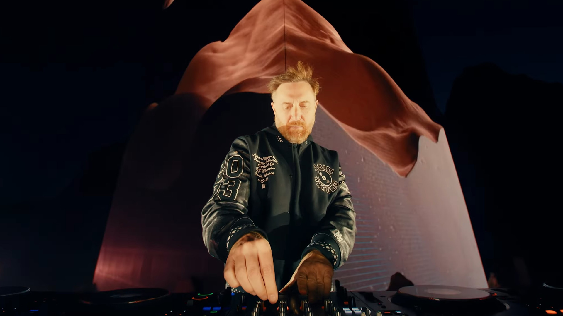 Andrea_Philippon_David_guetta_Monolith