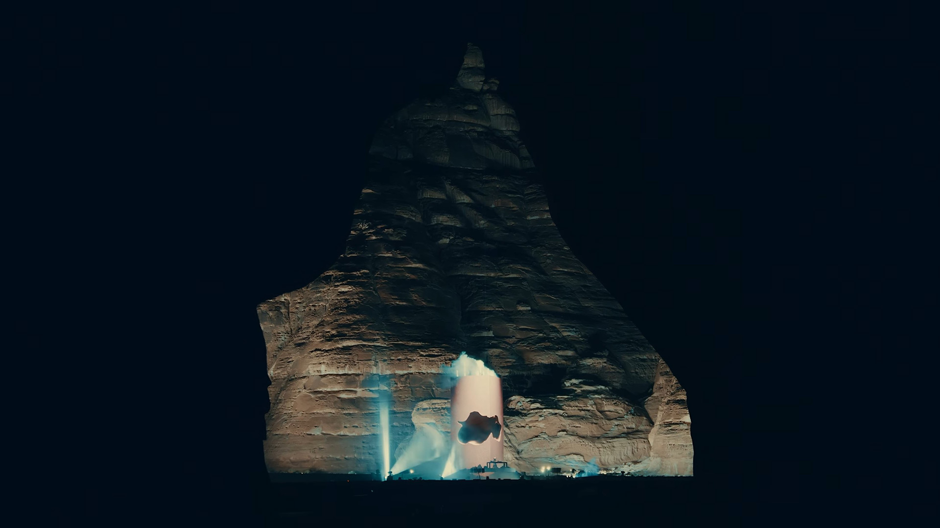 Andrea_Philippon_David_guetta_Monolith