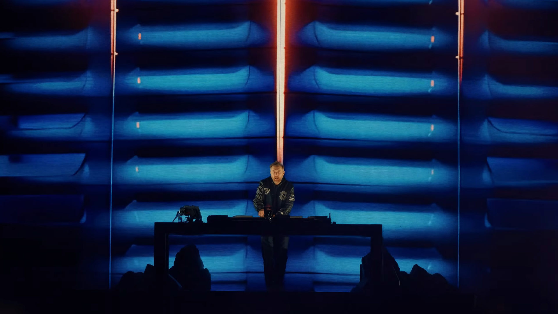 Andrea_Philippon_David_guetta_Monolith